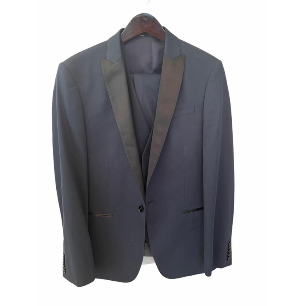 Men’s 3 Piece Suit